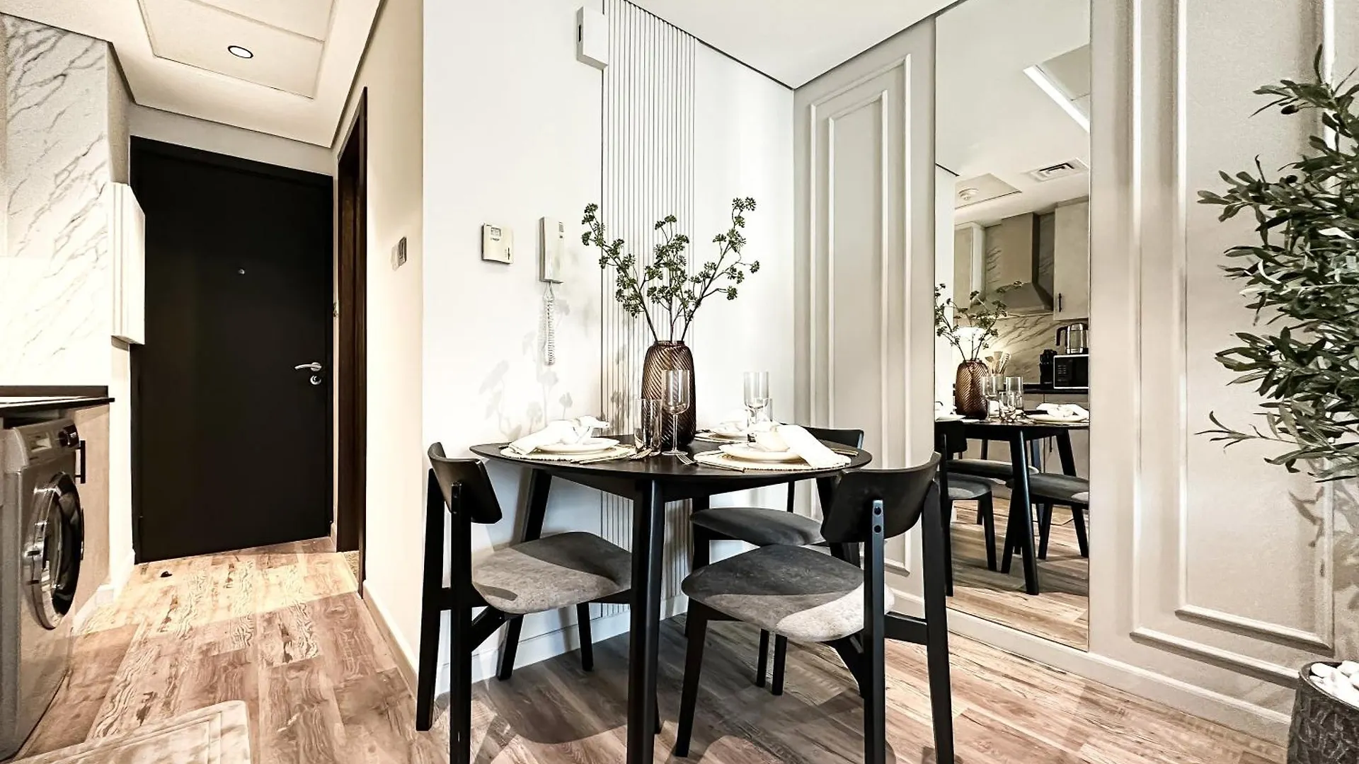 Trophy- Radiant Retreat In Jlt With Skyline View Apartment Dubai