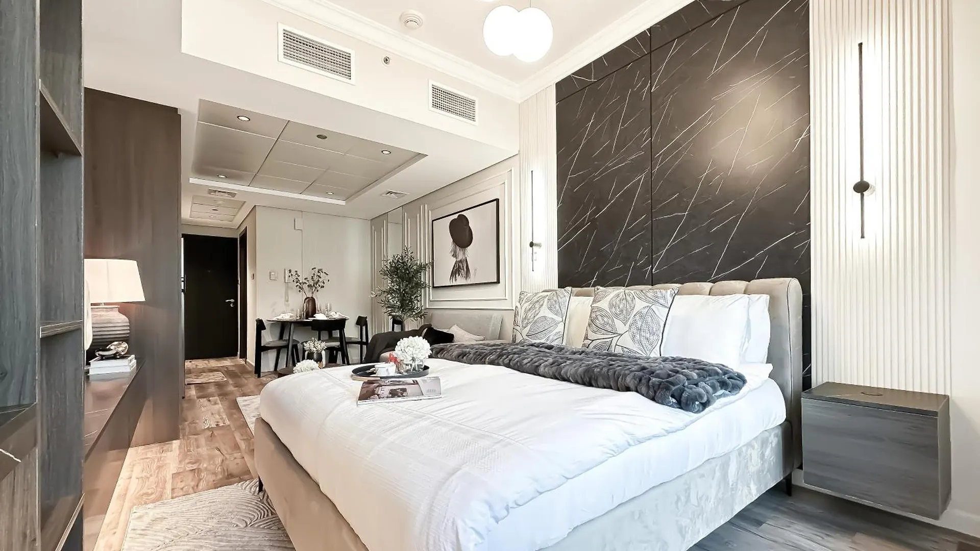 Trophy- Radiant Retreat In Jlt With Skyline View Apartment Dubai 0*,